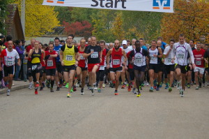 Start zum 10km Lauf mit mit dem Sieger Nr. 101